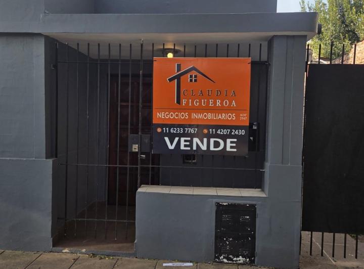 Casa · 65m² · 3 Ambientes · 3 Cocheras