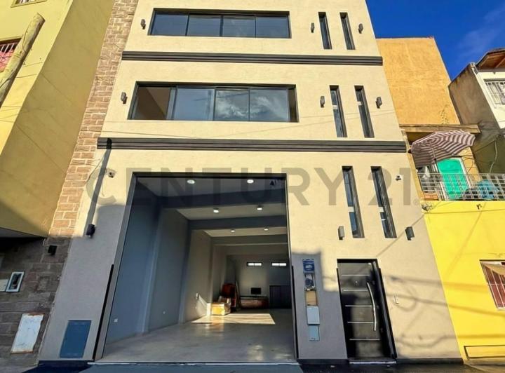 Casa · 416m²