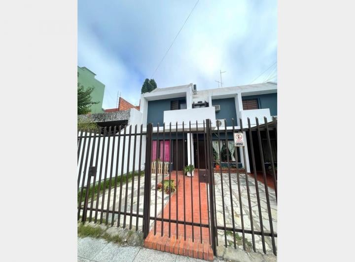 Casa · 70m² · 3 Ambientes · 1 Cochera