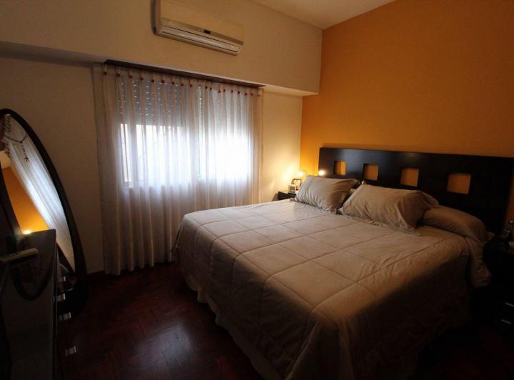 Casa · 184m² · 7 Ambientes · 2 Cocheras