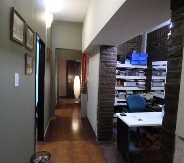 Casa · 400m² · 7 Ambientes · 1 Cochera