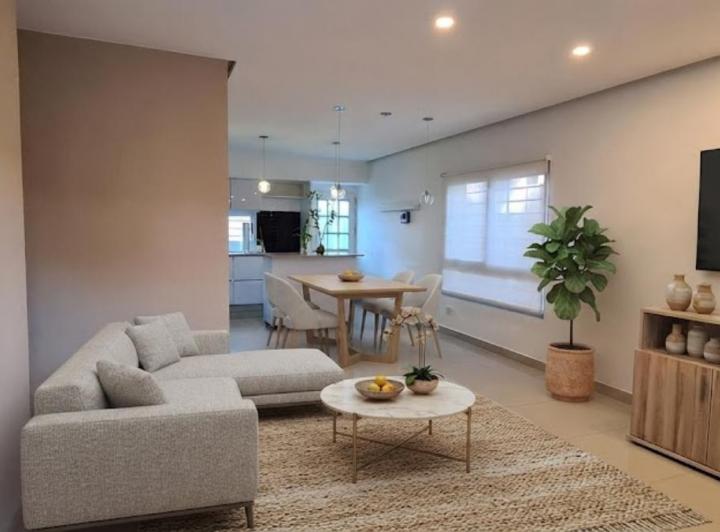 Casa · 117m² · 3 Ambientes · 2 Cocheras