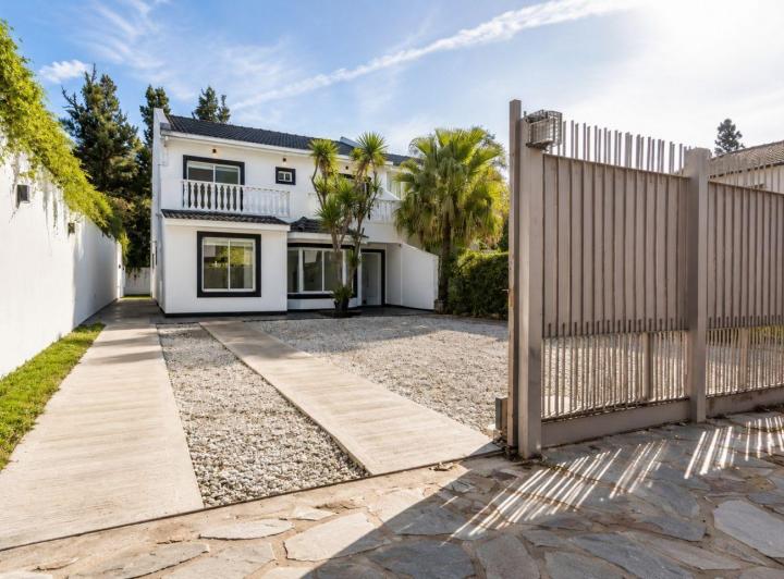 Casa · 175m² · 5 Ambientes · 3 Cocheras