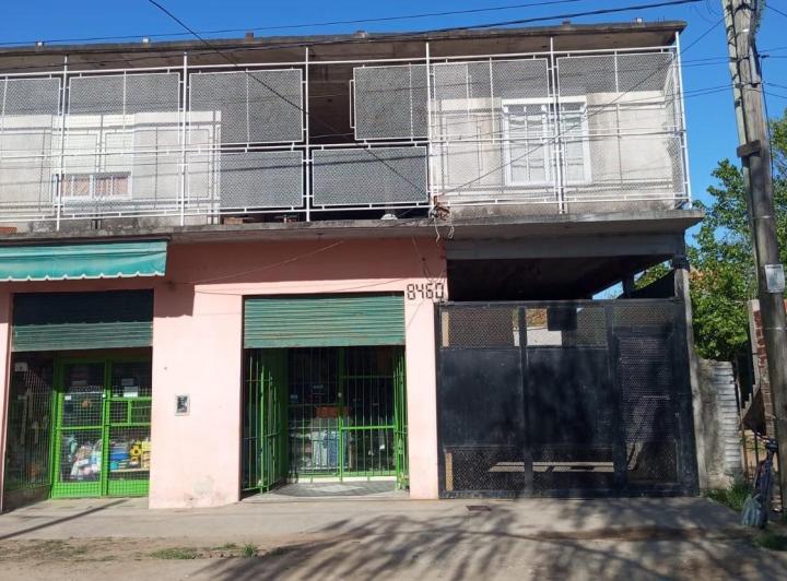 Casa · 150m² · 8 Ambientes · 1 Cochera