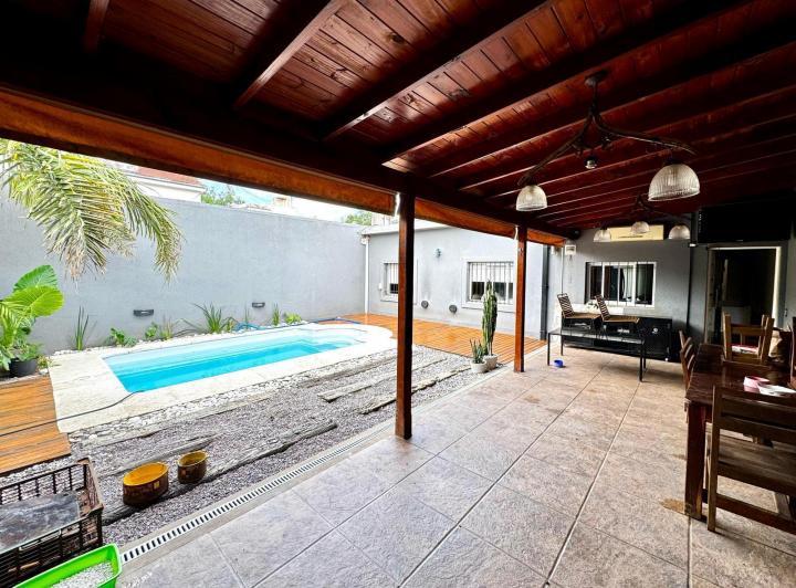 Casa · 60m² · 3 Ambientes · 1 Cochera