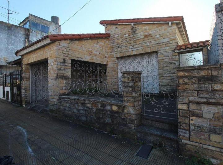 Casa · 150m² · 3 Ambientes · 1 Cochera