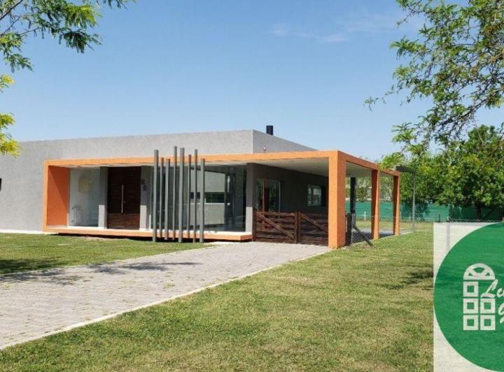 Casa · 170m² · 5 Ambientes · 2 Cocheras
