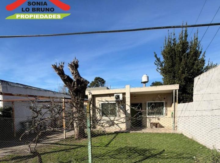 Casa · 90m² · 4 Ambientes · 1 Cochera
