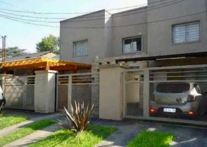 Casa · 110m² · 4 Ambientes · 1 Cochera
