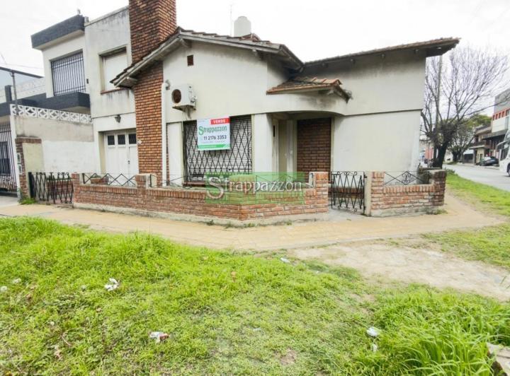 Casa · 166m² · 4 Ambientes · 1 Cochera