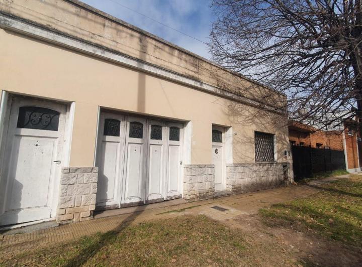 Casa · 67m² · 4 Ambientes · 1 Cochera