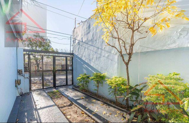 Casa · 100m² · 4 Ambientes · 1 Cochera