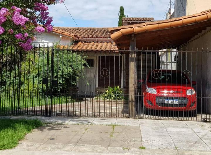 Casa · 150m² · 3 Ambientes · 1 Cochera