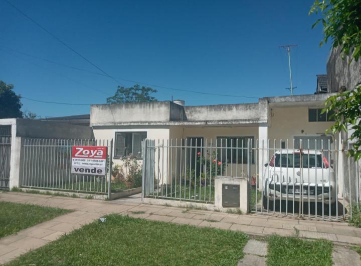 Casa · 120m² · 5 Ambientes · 2 Cocheras