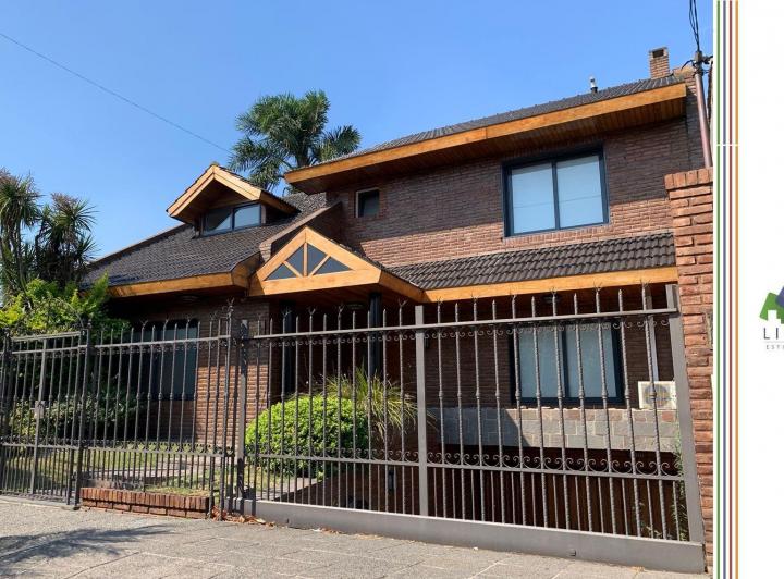 Casa · 690m² · 6 Ambientes · 7 Cocheras