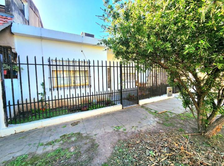 Casa · 120m² · 3 Ambientes · 3 Cocheras