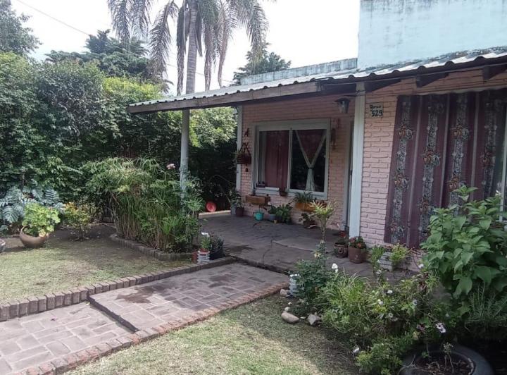 Casa · 100m² · 4 Ambientes · 1 Cochera