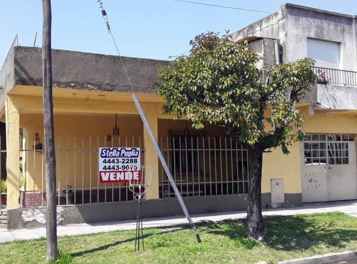 Casa · 100m² · 3 Ambientes · 1 Cochera