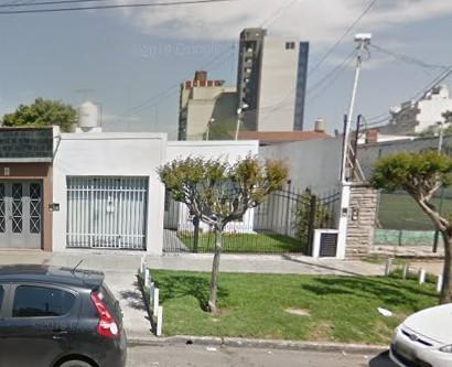 Casa · 180m² · 5 Ambientes · 1 Cochera