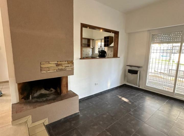 Casa · 110m² · 4 Ambientes · 1 Cochera