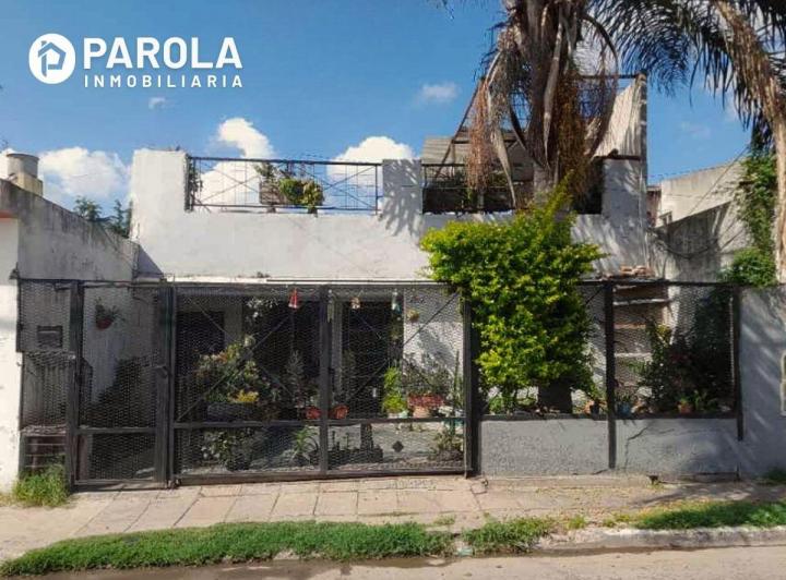 Casa · 150m² · 5 Ambientes · 1 Cochera