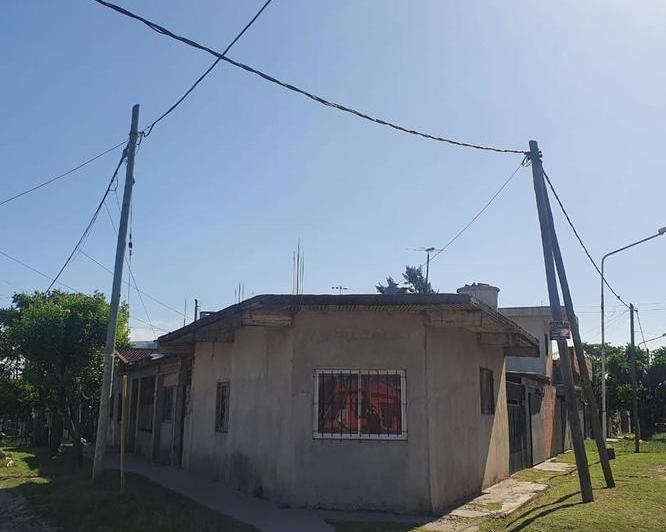 Casa · 180m² · 5 Ambientes · 4 Cocheras