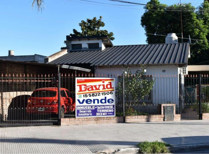 Casa · 70m² · 4 Ambientes · 1 Cochera