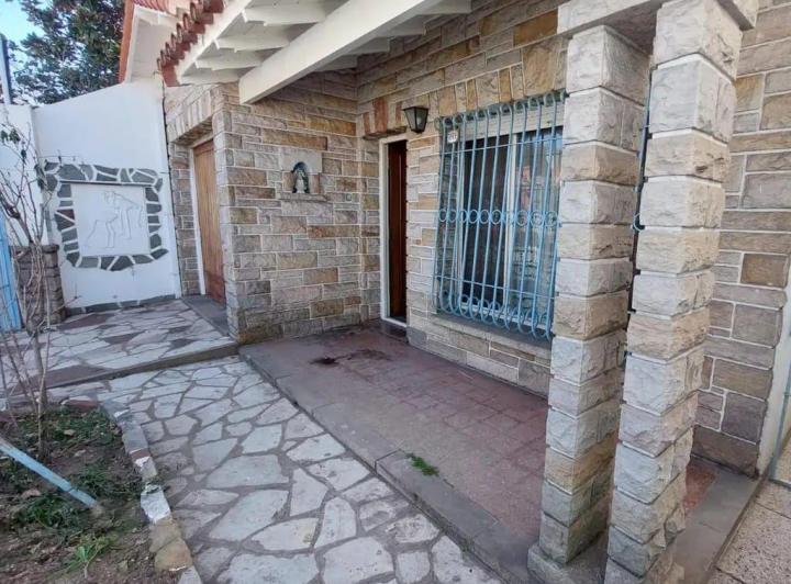 Casa · 139m² · 3 Ambientes · 1 Cochera