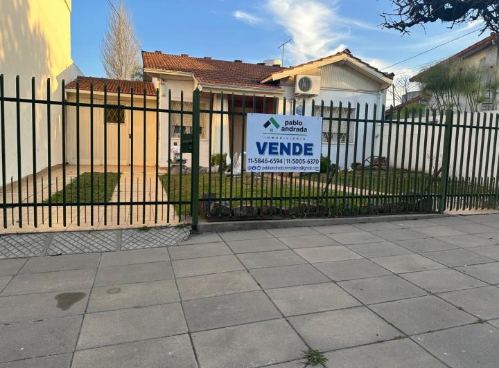 Casa · 151m² · 3 Ambientes · 1 Cochera