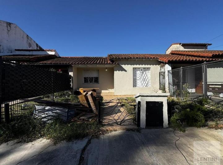 Casa · 110m² · 3 Ambientes · 1 Cochera
