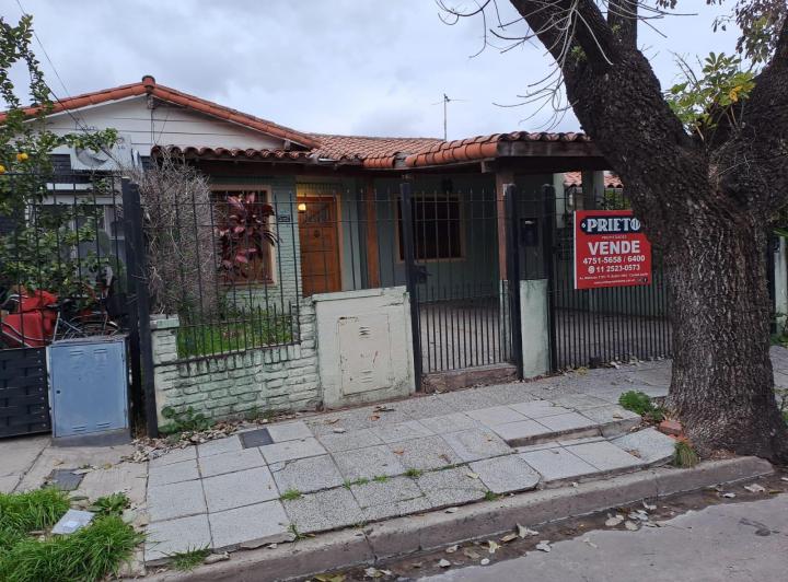 Casa · 55m² · 3 Ambientes · 1 Cochera