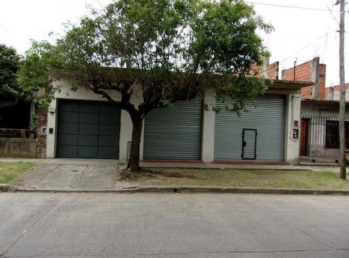 Casa · 300m² · 4 Ambientes