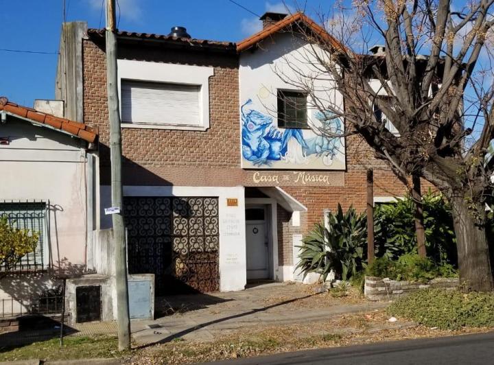 Casa · 147m² · 3 Ambientes · 1 Cochera