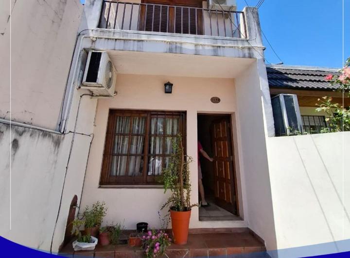 Casa · 75m² · 3 Ambientes · 1 Cochera