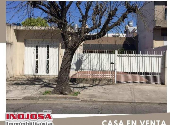Casa · 140m² · 3 Ambientes · 3 Cocheras