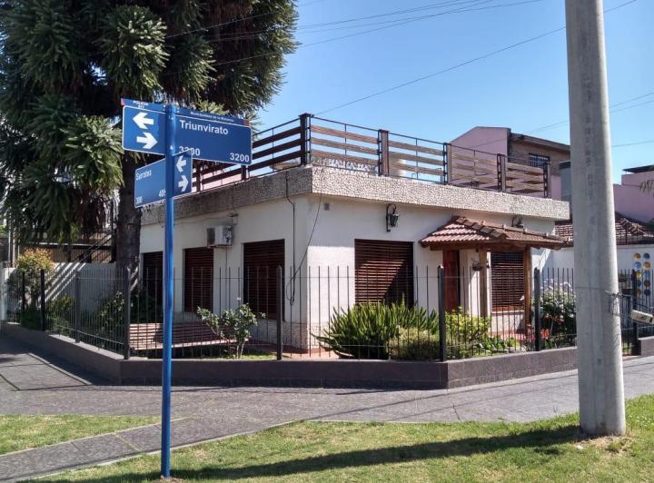 Casa · 130m² · 4 Ambientes · 1 Cochera