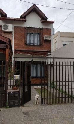 Casa · 72m² · 4 Ambientes · 1 Cochera