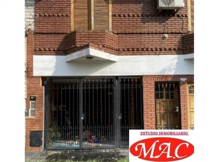 Casa · 80m² · 3 Ambientes · 1 Cochera