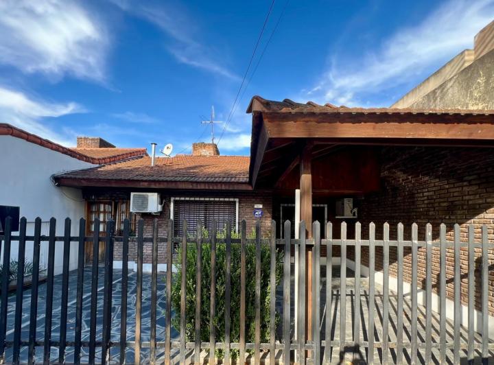 Casa · 120m² · 4 Ambientes · 1 Cochera