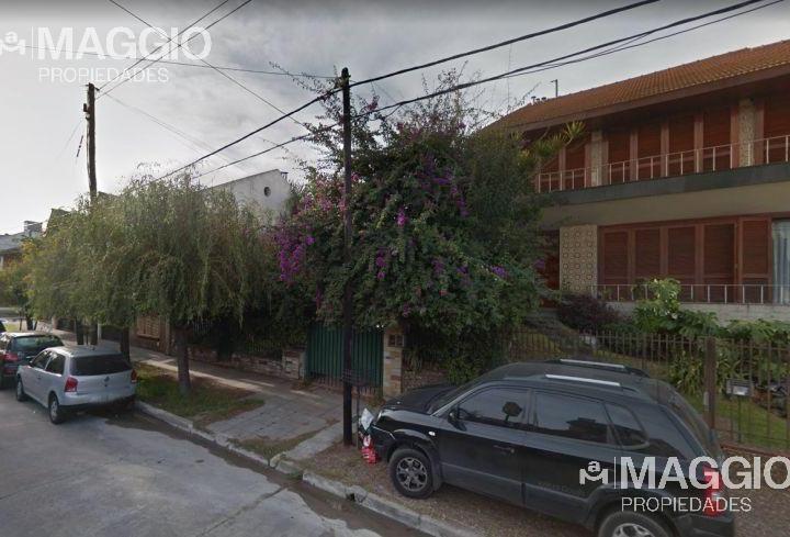 Casa · 130m² · 4 Ambientes · 2 Cocheras