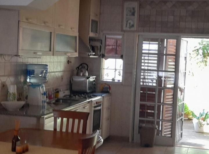 Casa · 90m² · 3 Ambientes · 1 Cochera