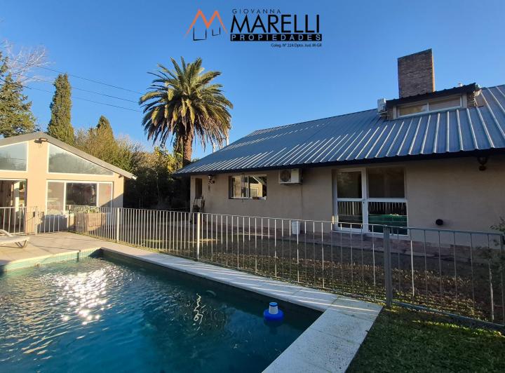 Casa · 130m² · 6 Ambientes · 1 Cochera