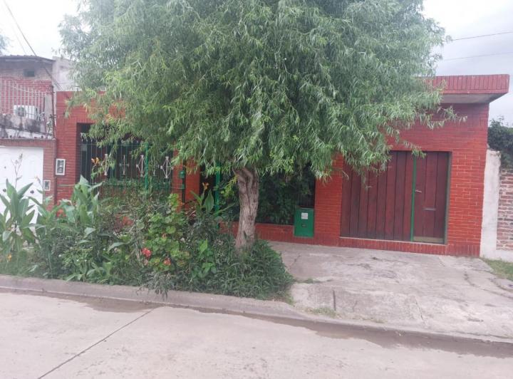 Casa · 80m² · 4 Ambientes