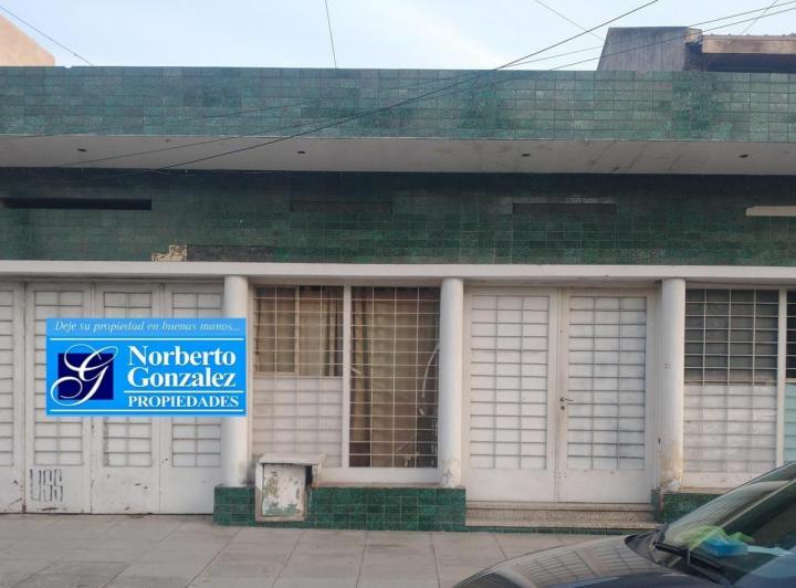 Casa · 260m² · 6 Ambientes
