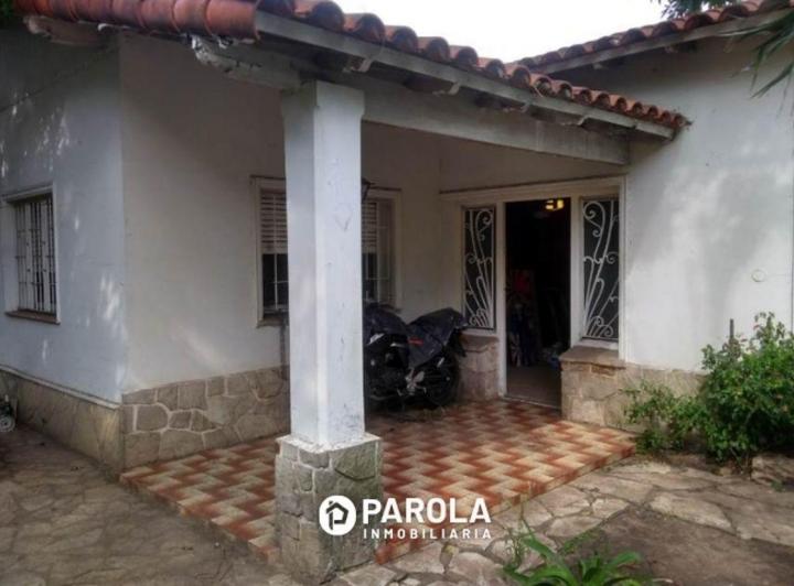 Casa · 100m² · 4 Ambientes · 1 Cochera