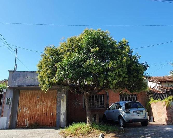 Casa · 50m² · 2 Ambientes · 3 Cocheras