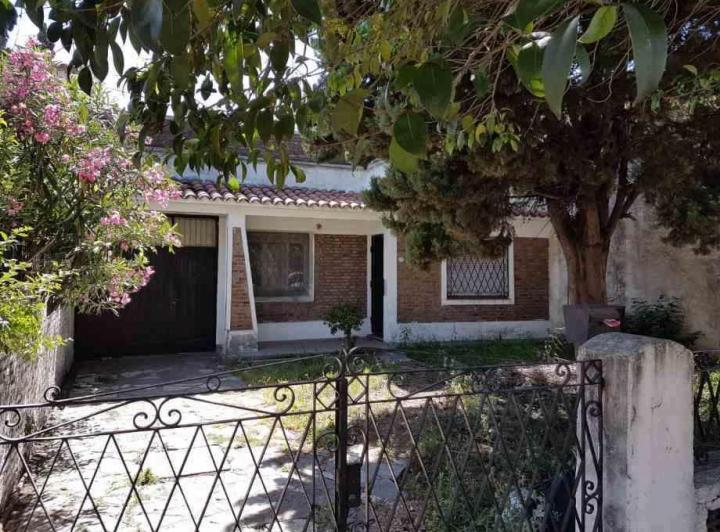 Casa · 90m² · 3 Ambientes · 1 Cochera
