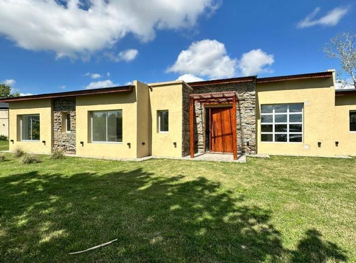 Casa · 238m² · 5 Ambientes