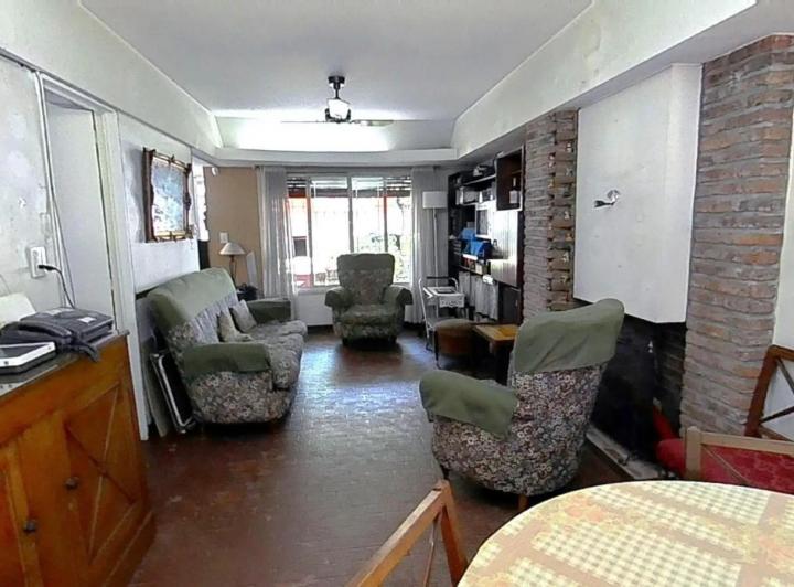 Casa · 103m² · 4 Ambientes · 1 Cochera