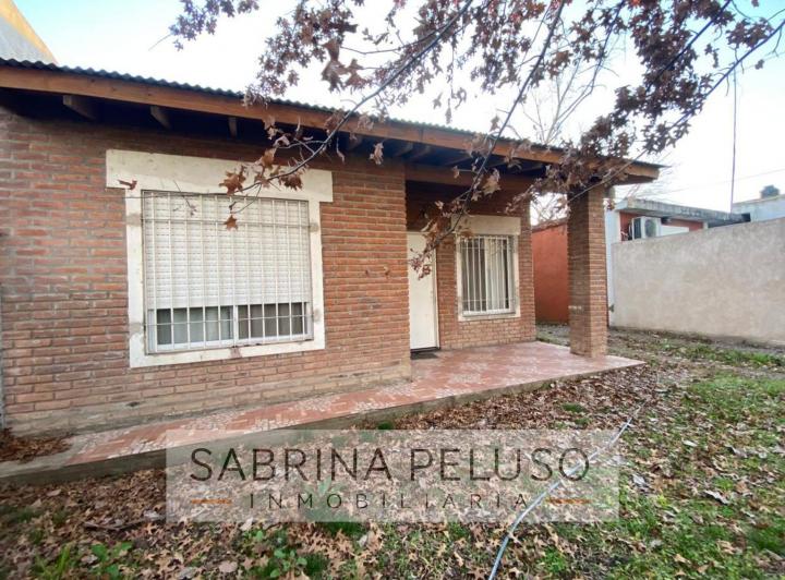 Casa · 300m² · 4 Ambientes · 2 Cocheras
